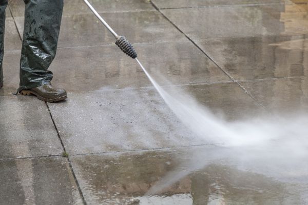 Concrete Power Washing in Ventura