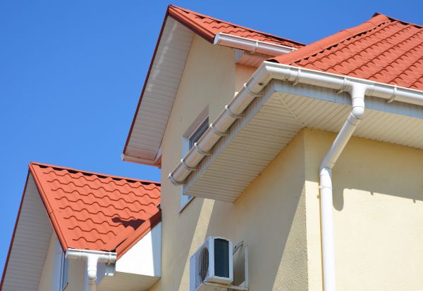 Fascia Cleaning in Ventura