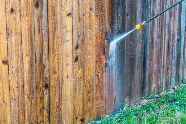 Fence Pressure Washing in Ventura