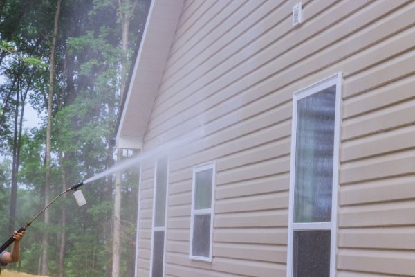 House Washing in Ventura