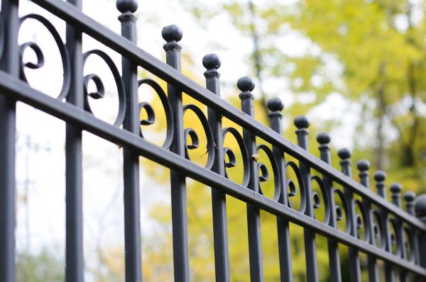 Wrought Iron Fence Cleaning in Ventura