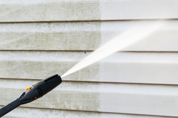House Exterior Cleaning in Ventura