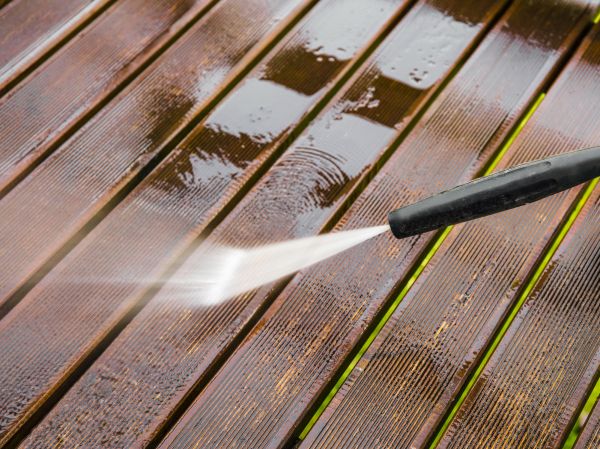 Deck Pressure Washing in Ventura