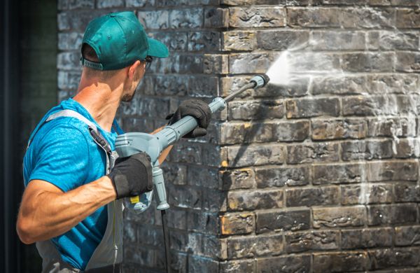 Commercial Building Washing in Ventura