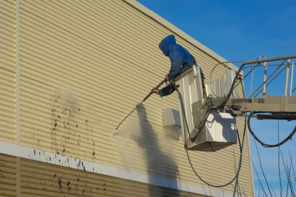 Commercial Exterior Cleaning in Ventura