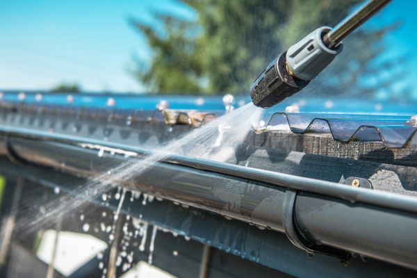 Gutter Jet Washing in Ventura