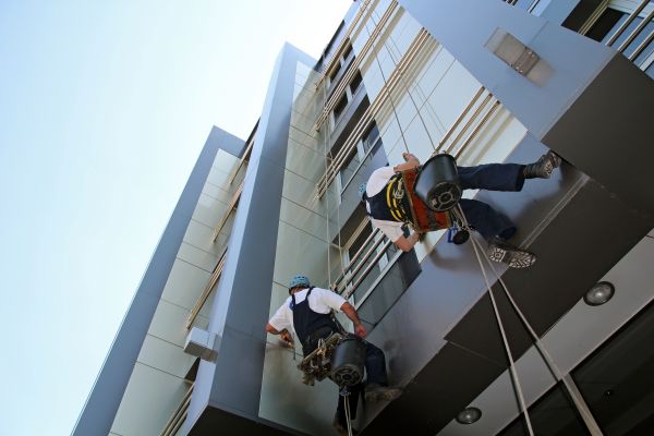 Condo Exterior Cleaning in Ventura