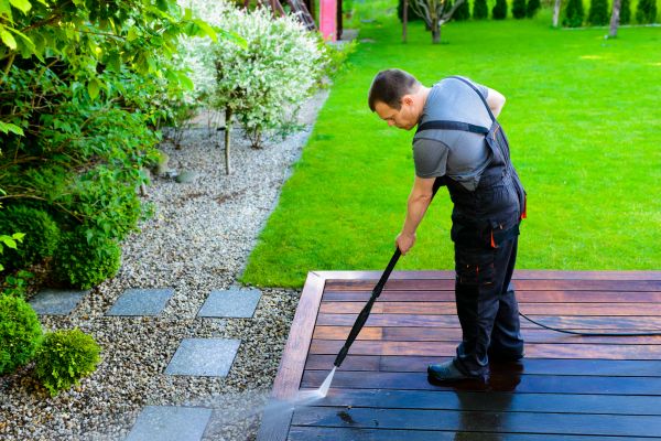 Terrace Washing in Ventura