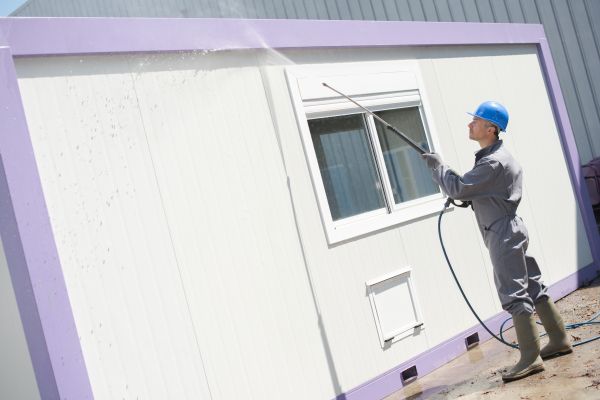 Apartment Pressure Washing in Ventura
