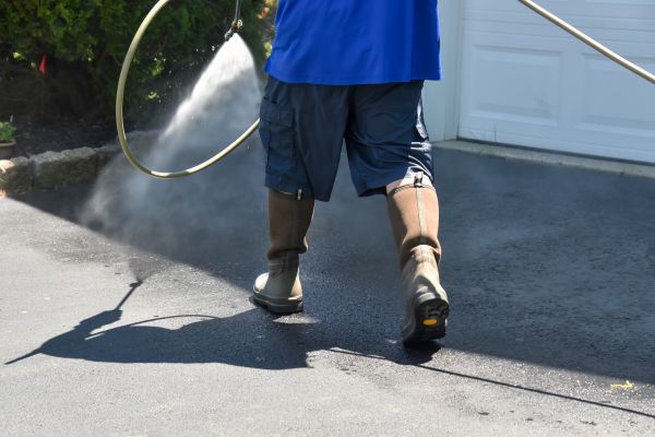 Asphalt Powerwashing in Ventura